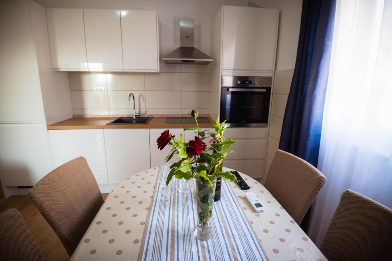 Apartmani Bare I Danica Grebastica Bagian luar foto