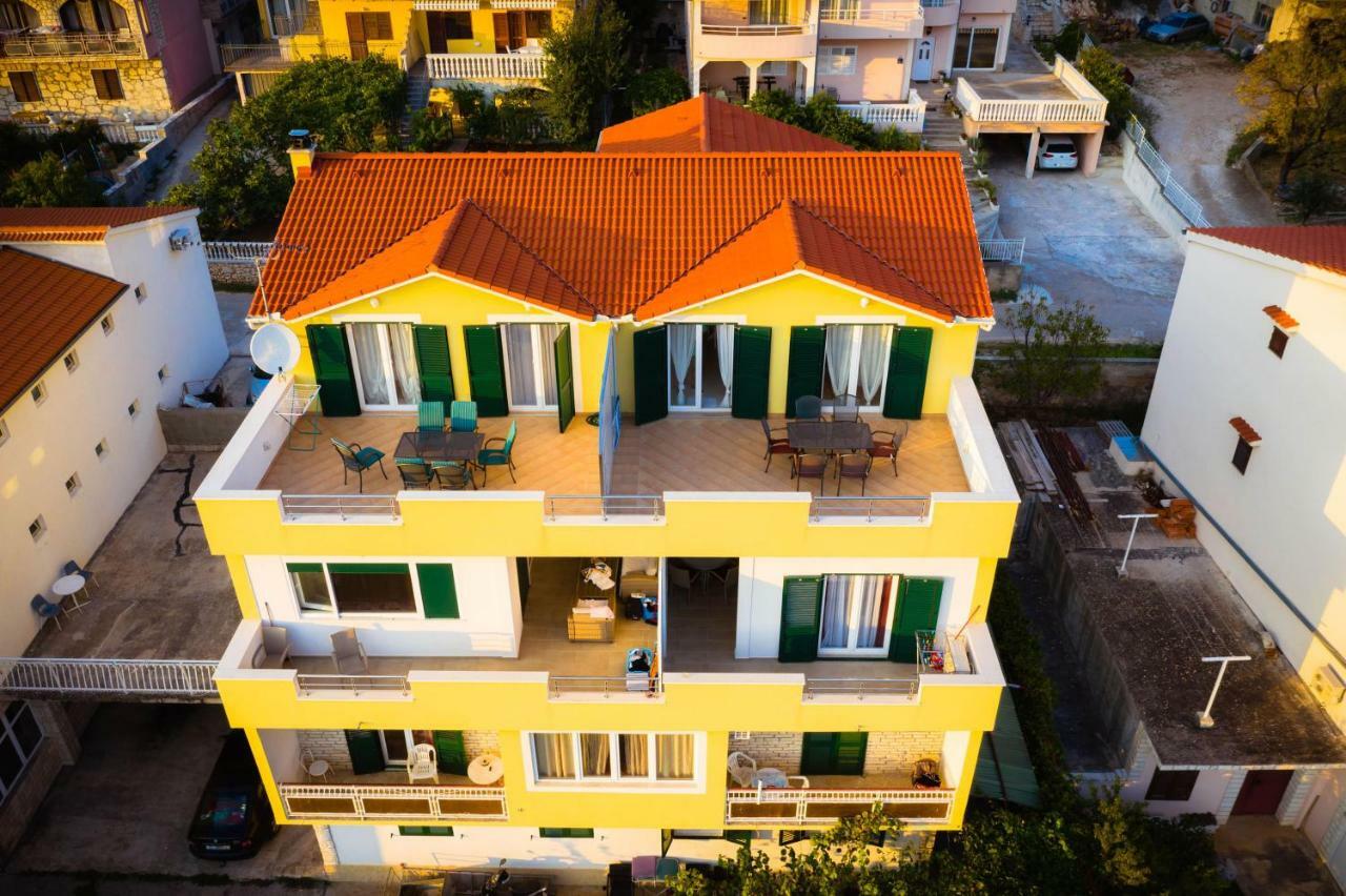 Apartmani Bare I Danica Grebastica Bagian luar foto